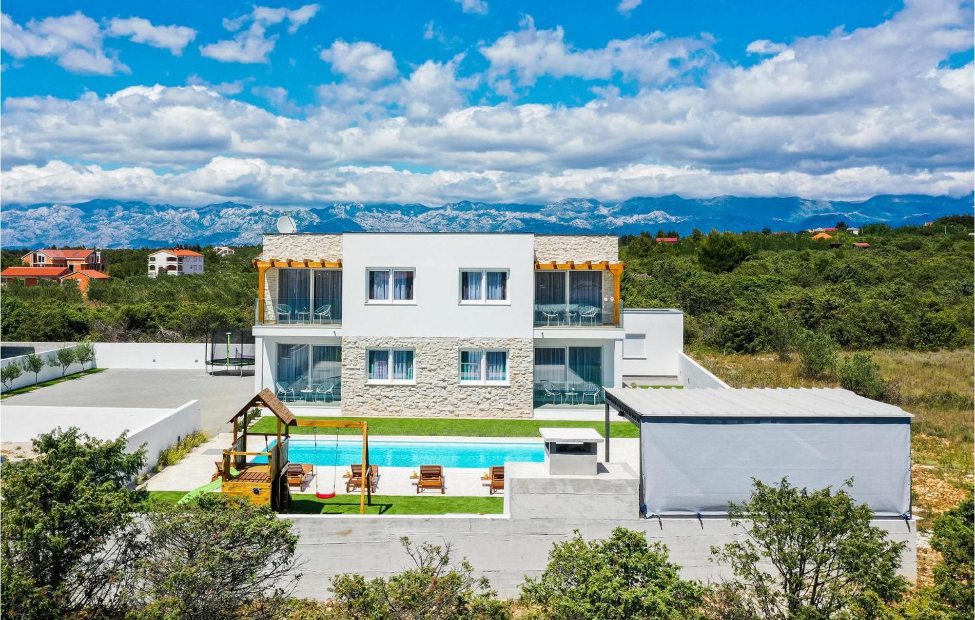 Stunning Home In Vrsi With Kitchen Extérieur photo